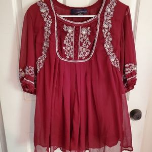 💚 Burgundy peasant top.